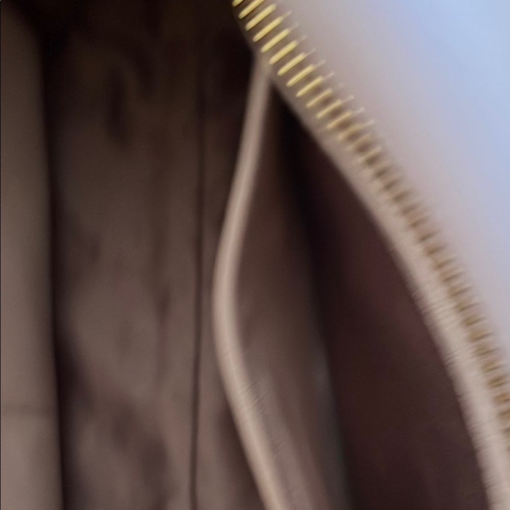 MIU MIU PINK QUILTED BAG EUC - Picture 11 of 16